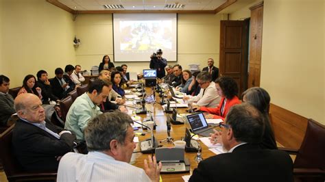 Gobierno presenta 26 indicaciones y Comisión Mixta despacha proyecto de