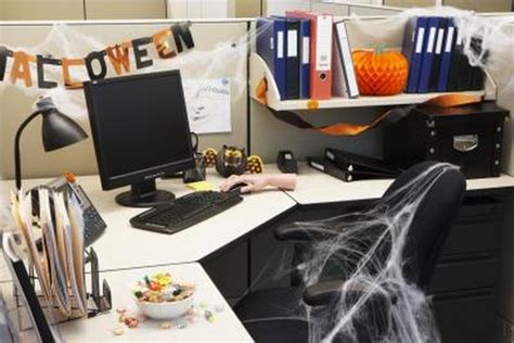 Office Halloween Theme Ideas (with Pictures) | eHow