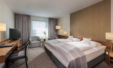 Maritim Airport Hotel Hannover, Langenhagen, DE | Unternehmensinformationen