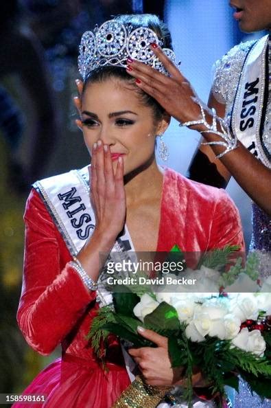 Miss Usa 2012 Olivia Culpo Reacts As She Is Crowned The 2012 Miss