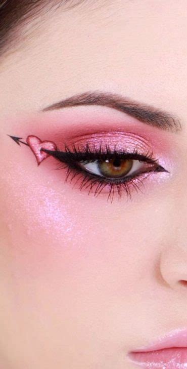 40 Trendy Eyeshadow Looks Through The Heart