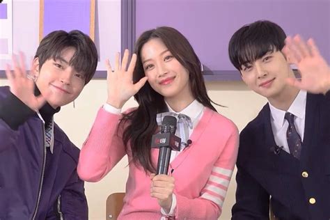 4 Gaya Modis Cha Eun Woo Di True Beauty Episode 11 Dan 12