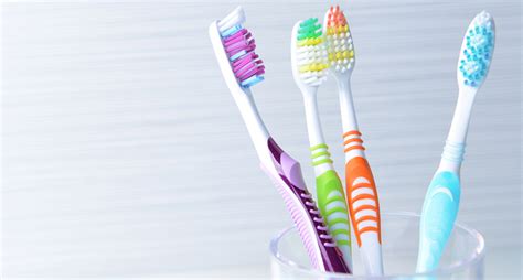 A Clean Toothbrush Is A Healthy Toothbrush Top Storage Tips Robinson