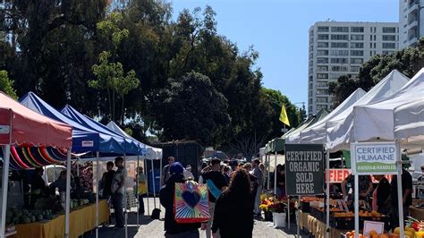 santamonica.gov - Main Street Farmers Market