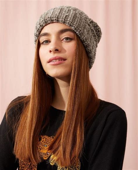 How To Wear A Beanie With Different Hairstyles 40 Winter Ideas