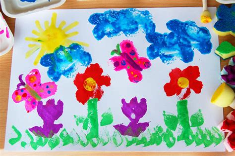 Sponge Painting | Kids' Crafts | Fun Craft Ideas | FirstPalette.com