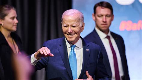 memeorandum: Biden's weird words (Alex Thompson/Axios)