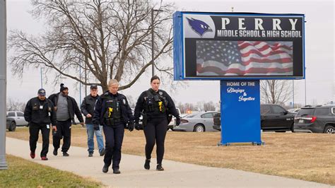 Perry, Iowa Shooting: 5 Injured and 6th Grader Killed by Dylan Butler ...