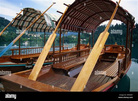 Slovenia Bled Lake Pletna Traditional Rowing Boat Stock Photo Alamy