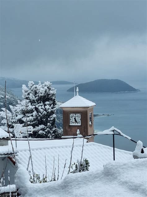 Maltempo Forti Nevicate In Grecia Spettacolo Sullisola Di Eubea