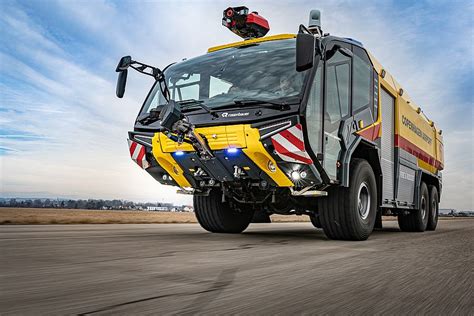 Modern fire fighting vehicles | Rosenbauer PANTHER - Rosenbauer