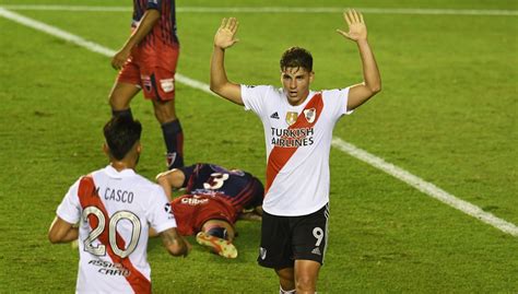 En Fotos River Y Defensores Del Pronunciamiento Se Enfrentan Por La