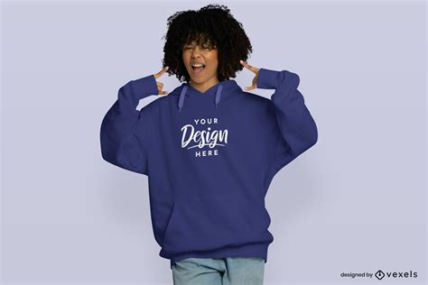 Plantilla PSD Editable De Chica Negra Feliz En Maqueta De Sudadera Con