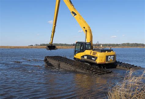 Working In Wetland Marsh Area Amphibious Excavator Breaks