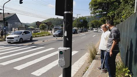 Prefeitura de Volta Redonda instala semáforo dispositivo sonoro na