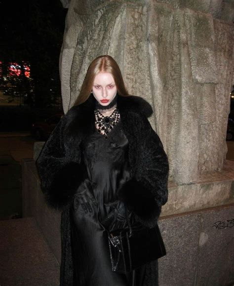 Winter Goth Outfits Romantic Goth Outfits Classy Outfits Winter