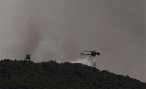 Contienen Incendio Forestal Que Forzó Evacuaciones En Grecia