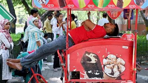 Heatwave Conditions To Continue In Delhi Mercury Likely To Touch 45 Degrees Delhi Heatwaves