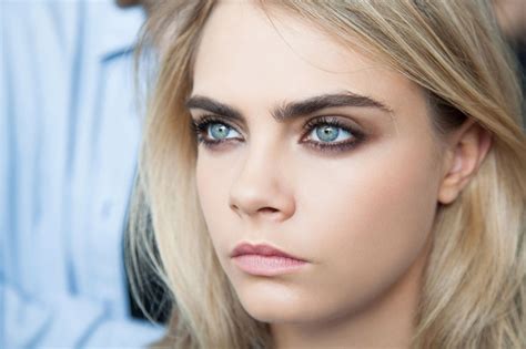 Cara Delevingne Eyes Women Actress Blonde Looking At