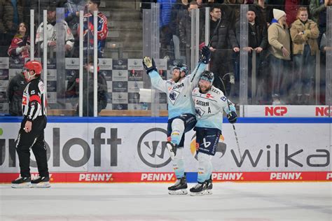 Zweiter Derbysieg In Vier Tagen Profis Erc Ingolstadt