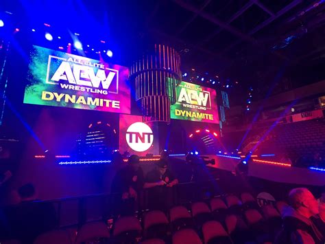 First time seeing Dynamite live! : r/AEWOfficial