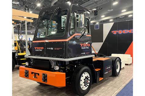 Véhicules électriques chargés TICO lance le tracteur de terminal