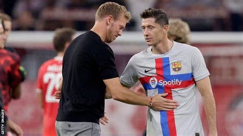 Bayern Munich 2 0 Barcelona Robert Lewandowski Homecoming Falls Flat