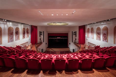 Il Teatro Toniolo Rinnova Il Suo Allestimento