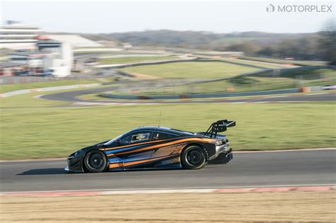 신형 올린즈 다운포스 향상 맥라렌 720S GT3 EVO 공개