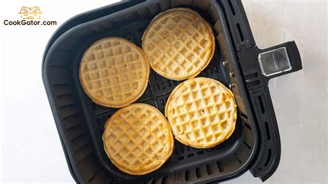 how to cook eggo waffles in air fryer