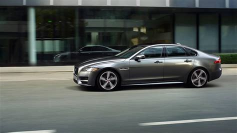 Jaguar Xf Vs Jaguar Xj Luxury Sedans Los Angeles