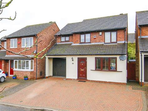 4 Bed Detached House To Rent In Shorham Rise Two Mile Ash Milton