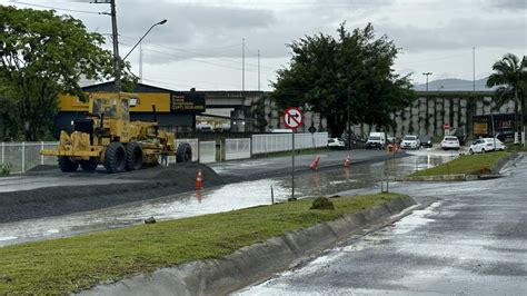 Em Obras Sc Alaga De Novo E Causa Transtornos Aos Motoristas Em