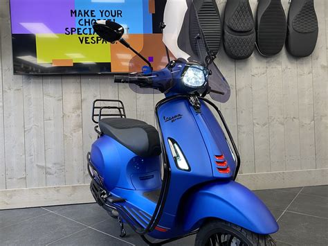 Vespa Sprint Blue Vivace Perry Scooters Haarlem