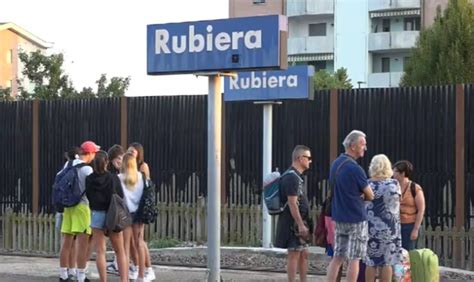 Da Rubiera Al Mare In Treno Per Una Domenica Diversa Video Reggionline