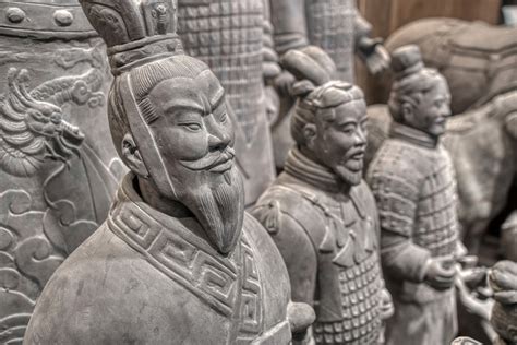 Archaeologists Afraid To Open The Tomb Of The First Emperor Qin Shi