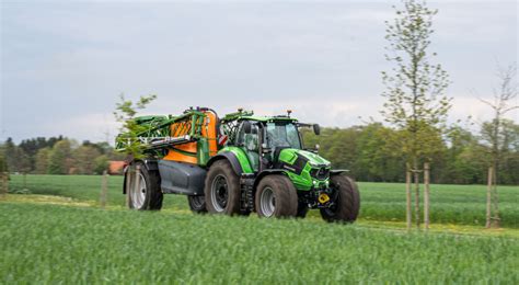 Deutz Fahr wprowadza cztery nowe modele ciągników serii 6 TTV