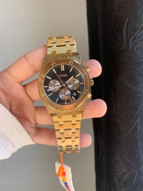 ORIGINAL MONTRE SKMEI AVEC BRACELET GOLD