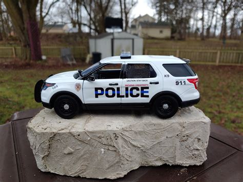 Warren Ma Police Department — Cardinal Police Diecast