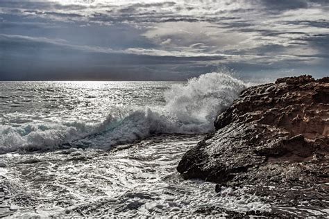 Wellen Strand Felsen Kostenloses Foto Auf Pixabay