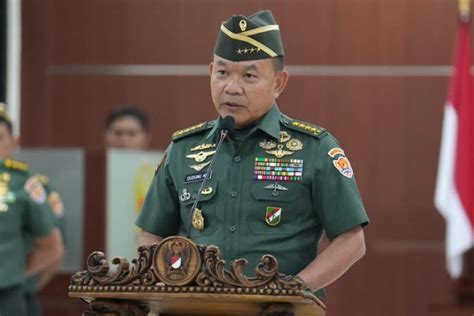 Terima Laporan Korps Kenaikan Pangkat Pati Kasad Jadilah Agent Of