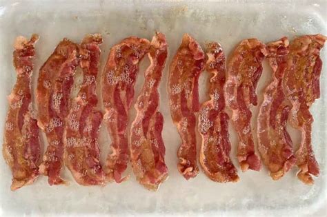 How to Microwave Bacon (Without Paper Towels) - BENSA Bacon Lovers Society