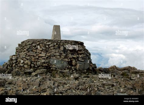 View from Ben Nevis summit, Summit monument Stock Photo - Alamy