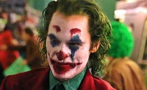 Leaked Footage Reveals Joaquin Phoenix S Full Joker Costume