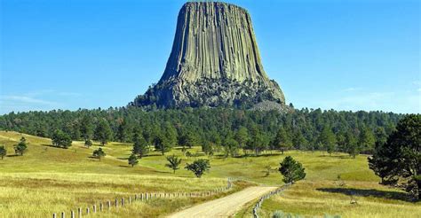 From Rapid City: Private Devils Tower Tour and Hike | GetYourGuide