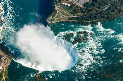 Helicopter Ride over Niagara Falls - Book Online at Civitatis.com