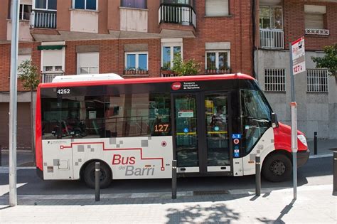 TMB presenta el plan de mejora del servicio de autobús