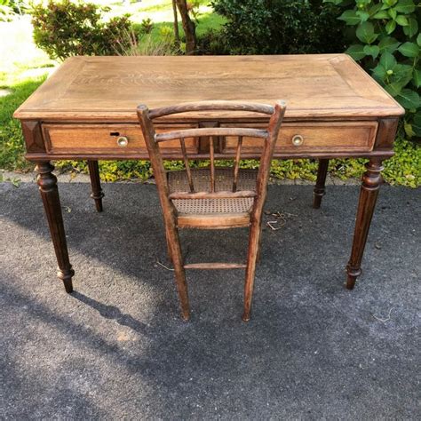 Bureau ancien en chêne massif Ma valise en carton