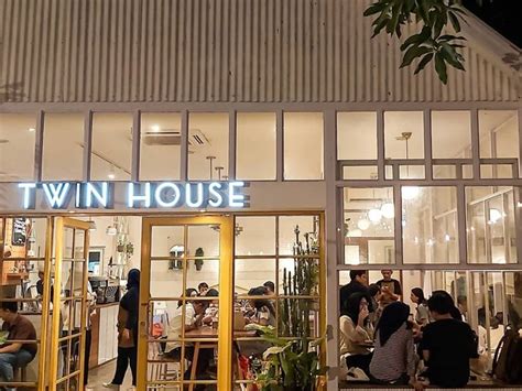 5 Pilihan Cafe Outdoor di Jakarta Cocok untuk Buka Puasa