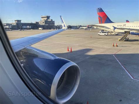 Delta A321 Comfort Plus review: first class on a budget! – SANspotter